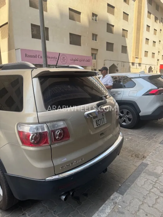 GMC Acadia 2008 for Sale in Sharjah Image-3