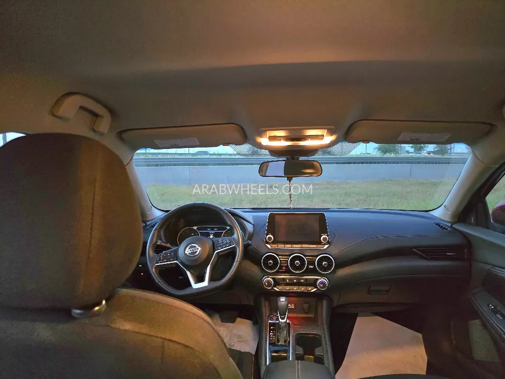 Nissan Sentra 2022 for Sale in Dubai Image-17