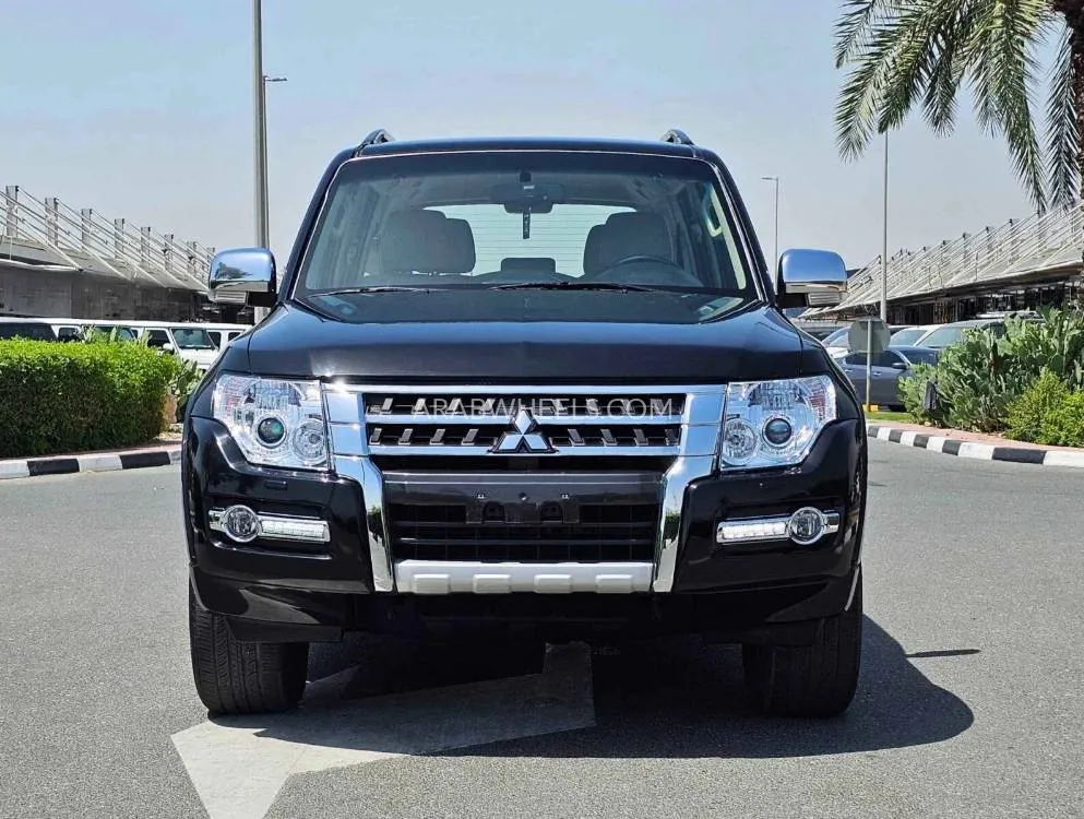 Mitsubishi Pajero 2020 for Sale in Dubai Image-2