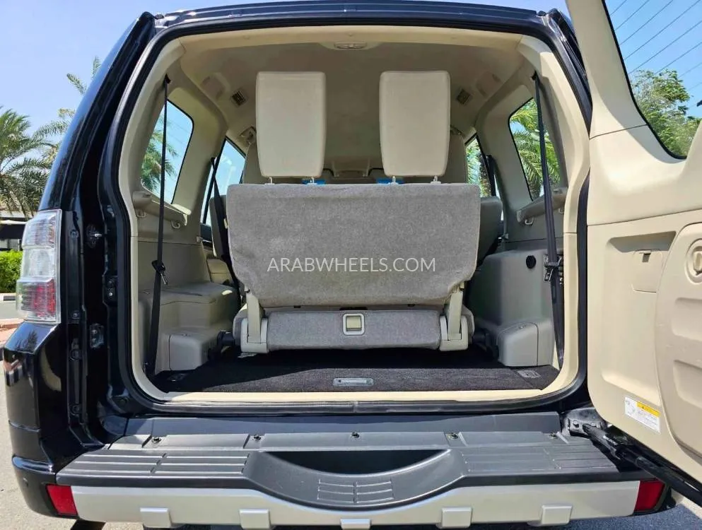 Mitsubishi Pajero 2020 for Sale in Dubai Image-11