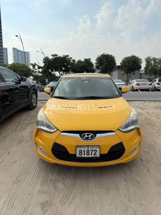 Hyundai Veloster 2013 for Sale in Dubai Image-2