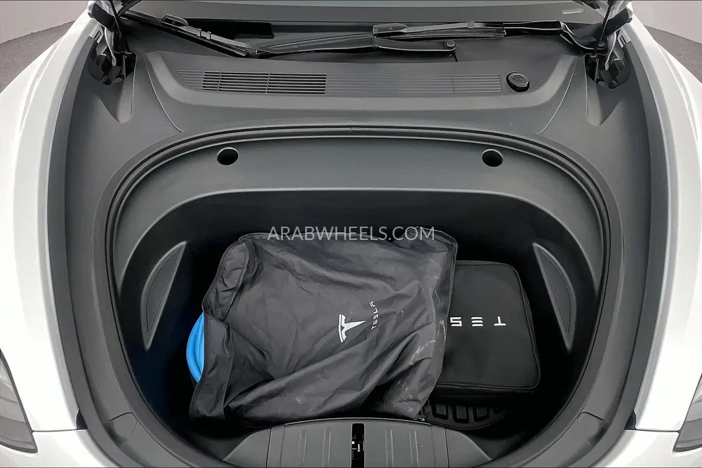 Tesla Model 3 2022 for Sale in Dubai Image-7