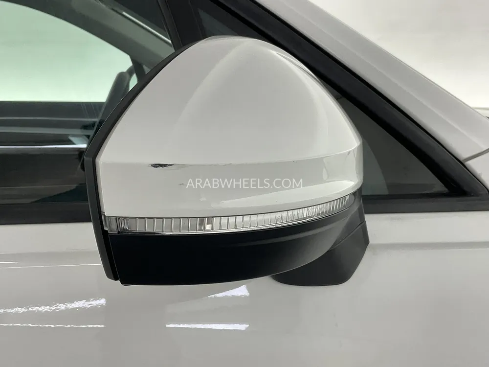 Volkswagen Touareg 2019 for Sale in Sharjah Image-9