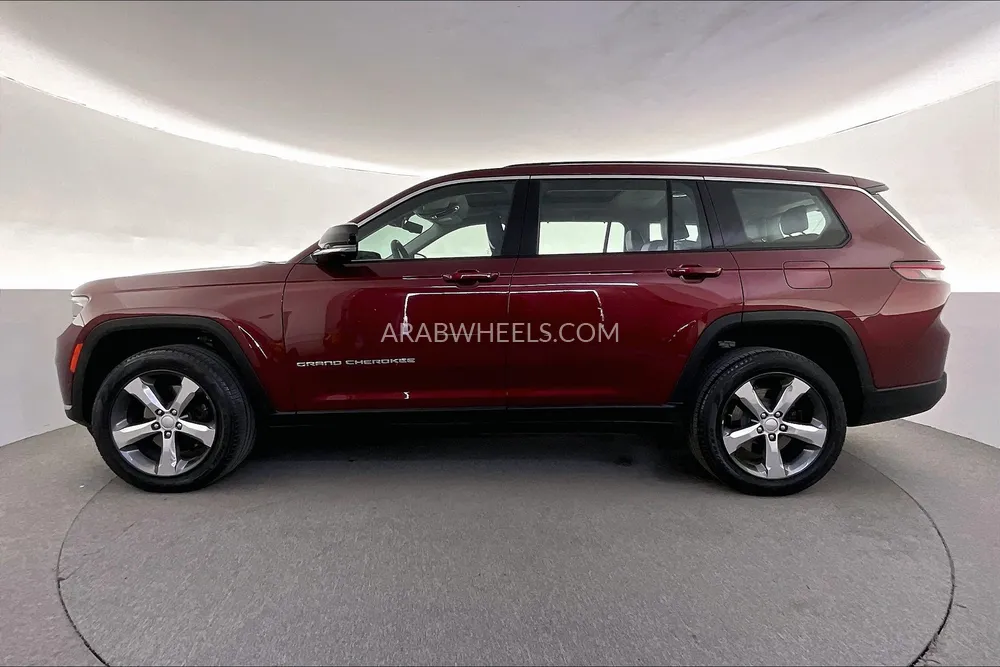 Jeep Cherokee 2022 for Sale in Sharjah Image-3