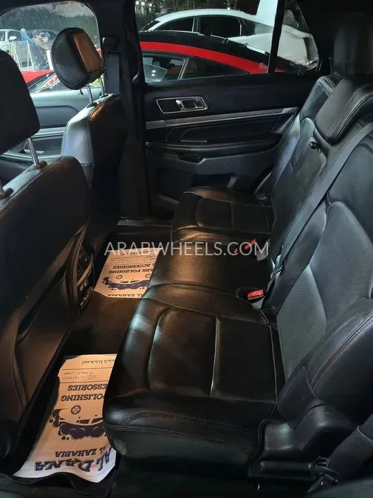 Ford Explorer 2016 for Sale in Ajman Image-7