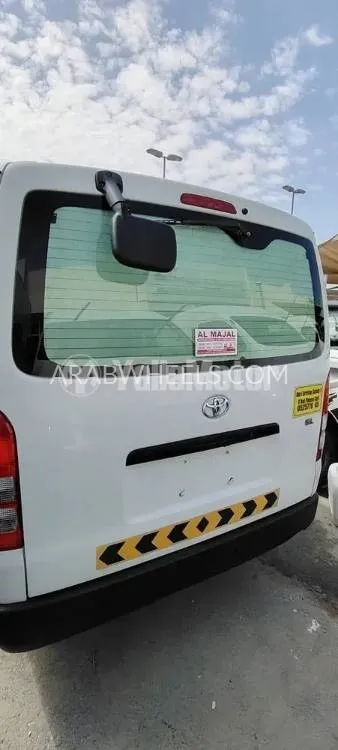 تويوتا هايس 2014 for Sale in الشارقة Image-10