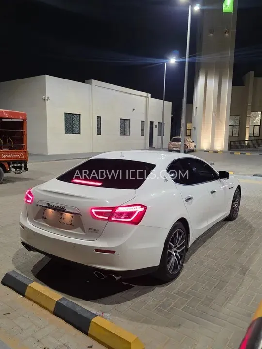Maserati Ghibli 2015 for Sale in Ajman Image-11