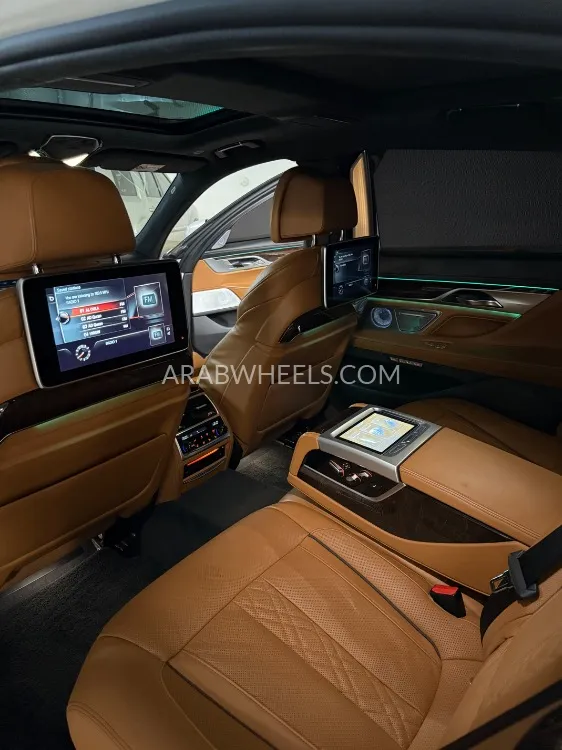 BMW 7 series 2016 for Sale in Abu Dhabi Image-6