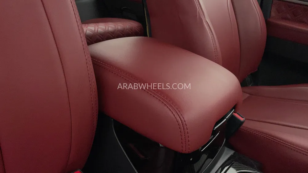 Mitsubishi Pajero 2020 for Sale in Dubai Image-35