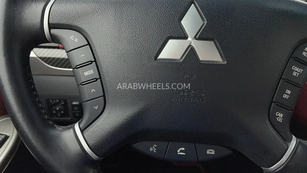 Mitsubishi Pajero 2020 for Sale in Dubai Image-41