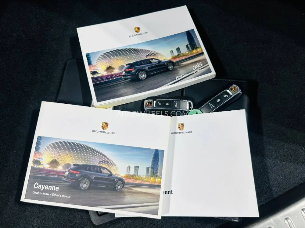 بورشه كايمان 2019 for Sale in دبي Image-26