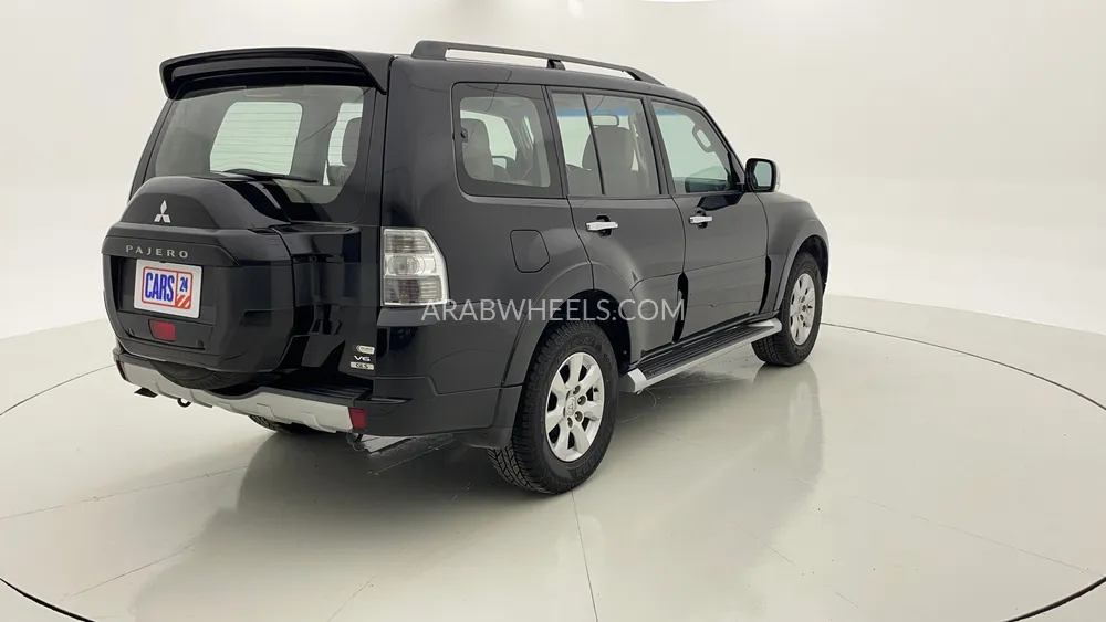 Mitsubishi Pajero 2016 for Sale in Dubai Image-3