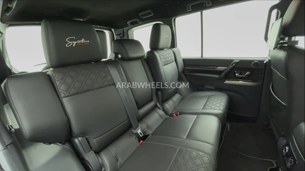 Mitsubishi Pajero 2020 for Sale in Dubai Image-25