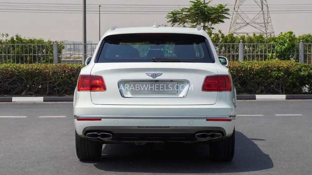 Bentley Bentayga 2018 for Sale in Dubai Image-17