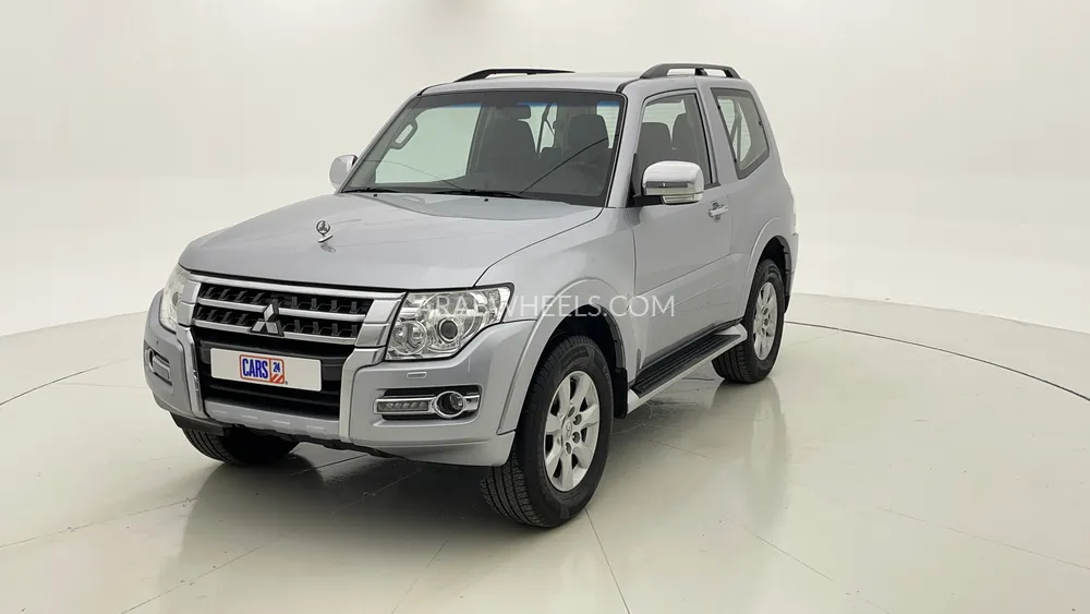 Mitsubishi Pajero 2016 for Sale in Dubai Image-7
