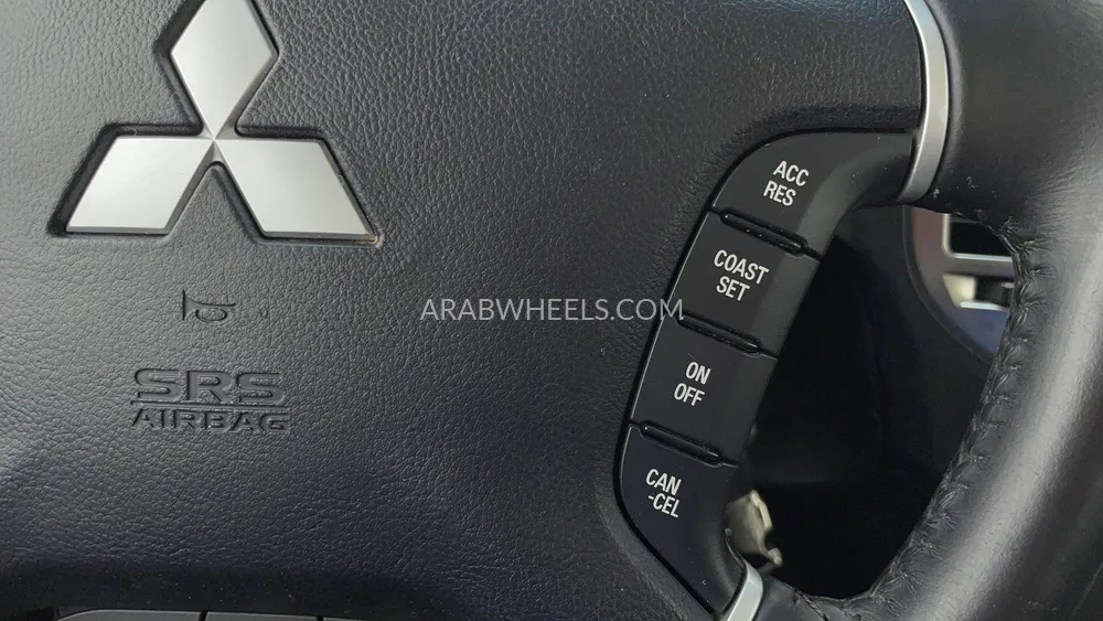 Mitsubishi Pajero 2016 for Sale in Dubai Image-20