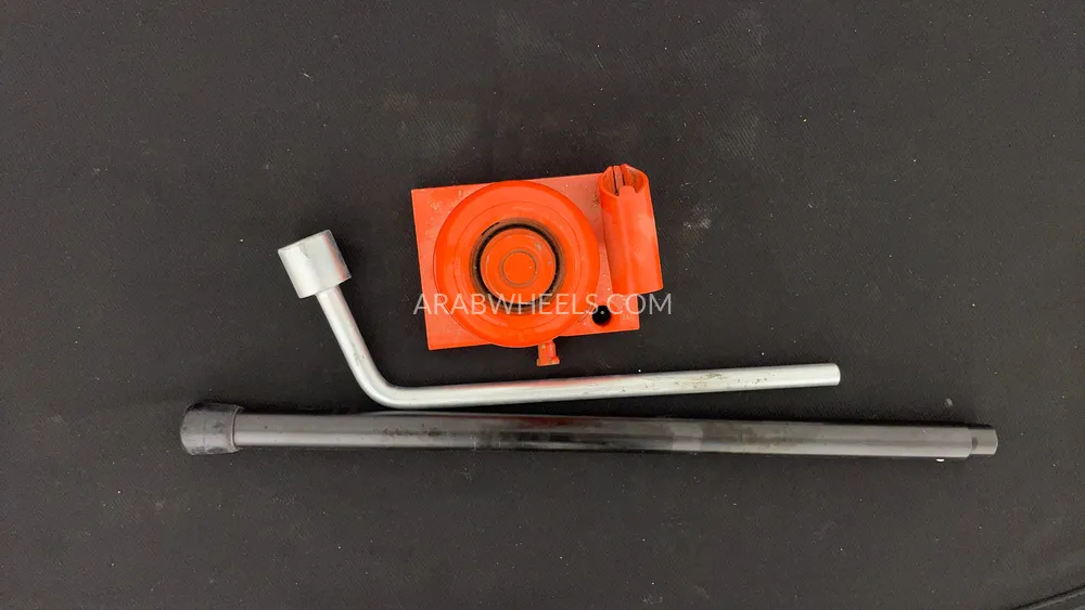 Mitsubishi Pajero 2016 for Sale in Dubai Image-28