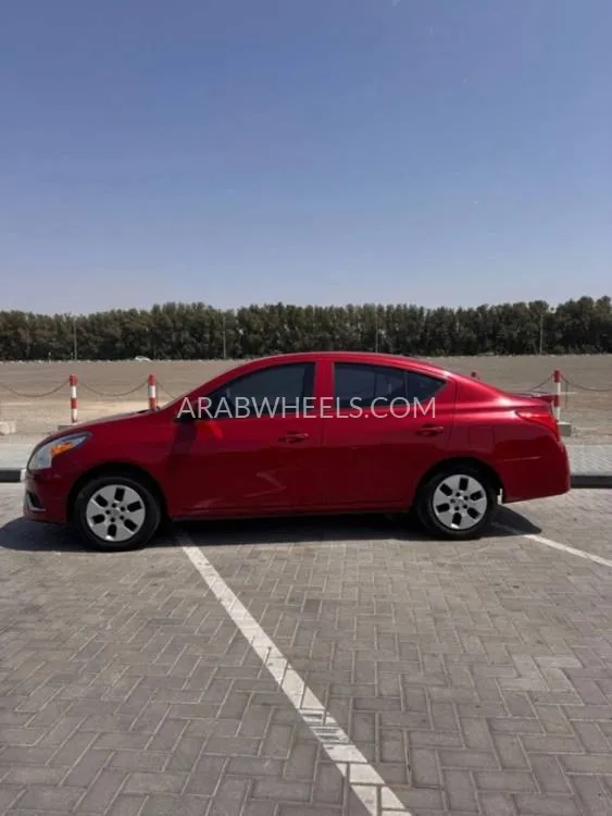 Nissan Versa 2015 for Sale in Sharjah Image-4