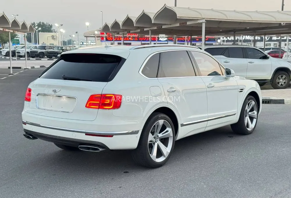 Bentley Bentayga 2018 for Sale in Dubai Image-23