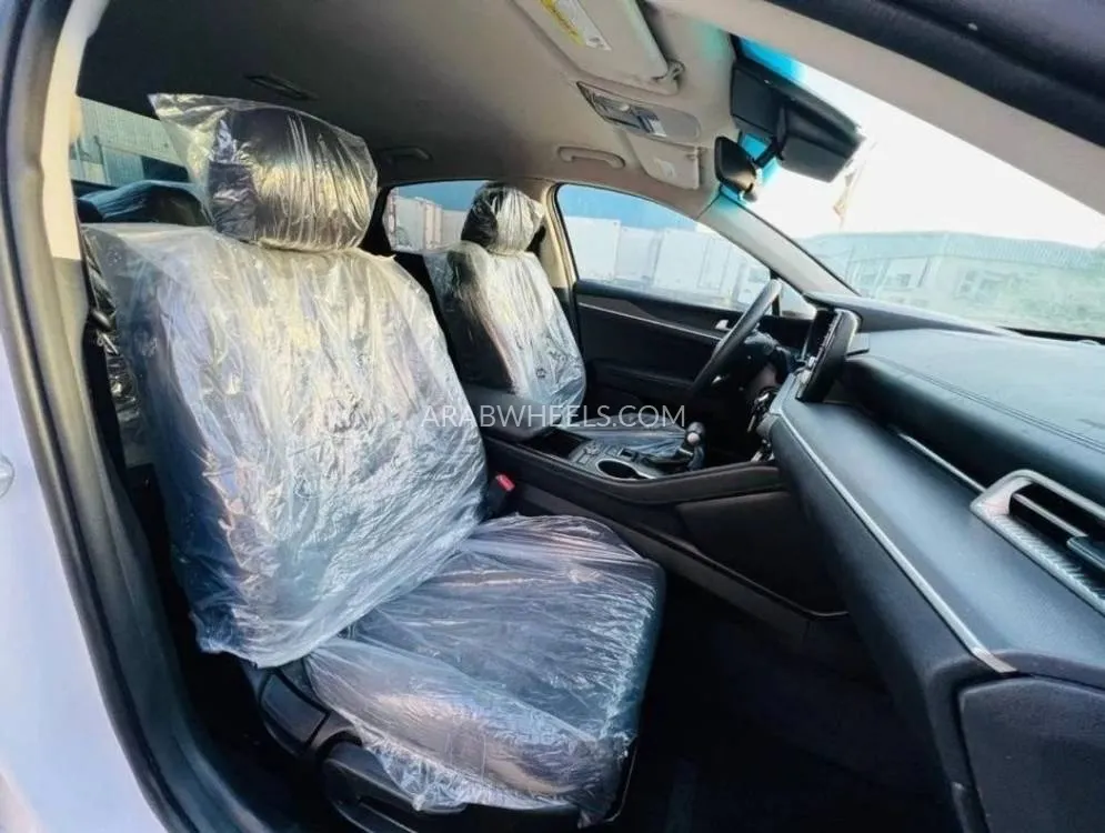 Kia K5 2021 for Sale in Sharjah Image-5