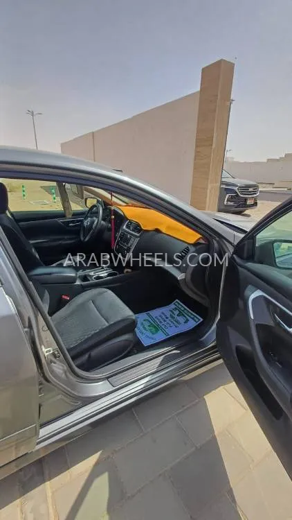 Nissan Altima 2018 for Sale in Al Ain Image-5