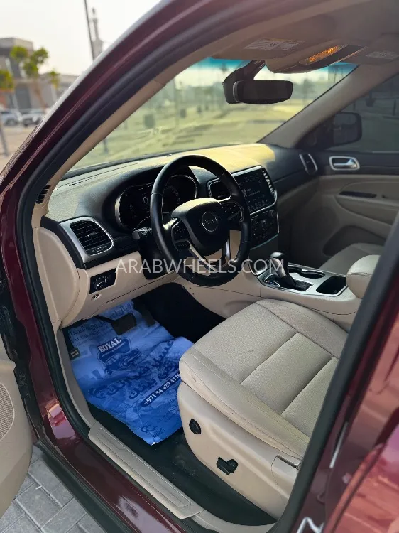 Jeep Grand Cherokee 2022 for Sale in Ajman Image-6