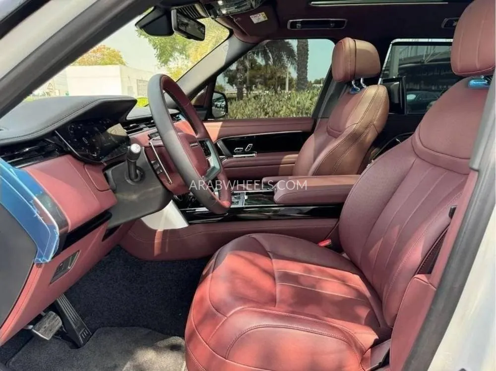Land Rover Range Rover 2023 for Sale in Dubai Image-6