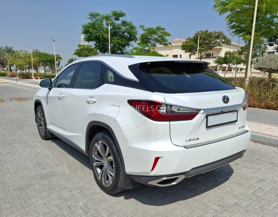 Lexus RX 2016 for Sale in Sharjah Image-4