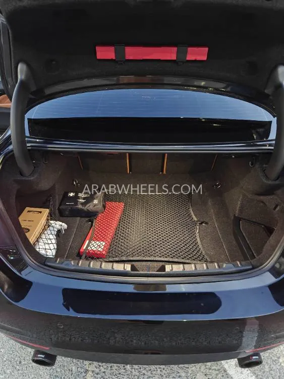 BMW 4 series 2017 for Sale in Abu Dhabi Image-3