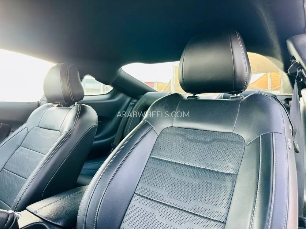 Ford Mustang 2021 for Sale in Sharjah Image-11