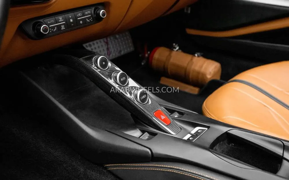 فيراري 812 جي تي إس 2020 for Sale in دبي Image-12