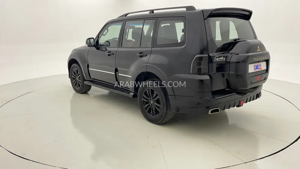 Mitsubishi Pajero 2020 for Sale in Dubai Image-5