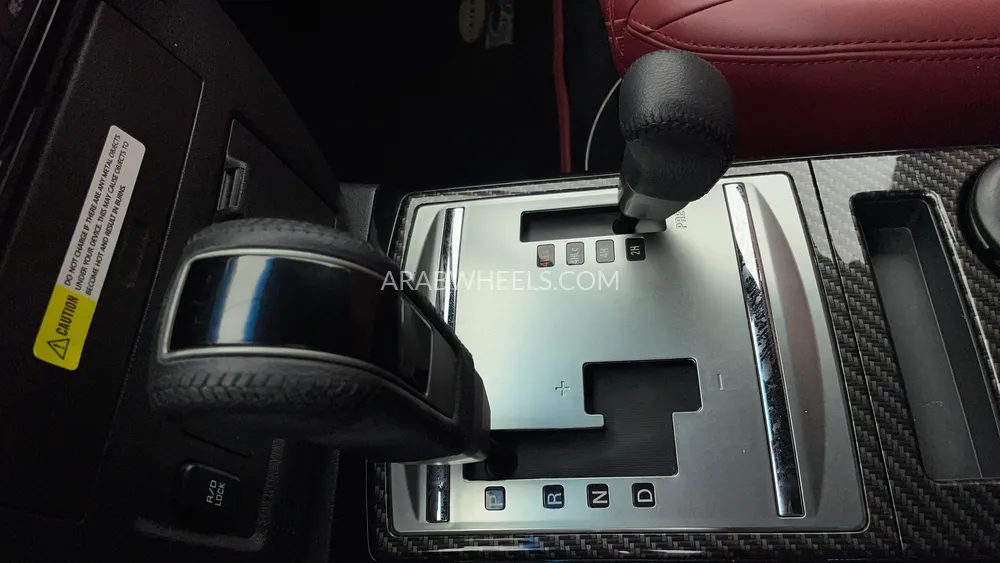 Mitsubishi Pajero 2020 for Sale in Dubai Image-18