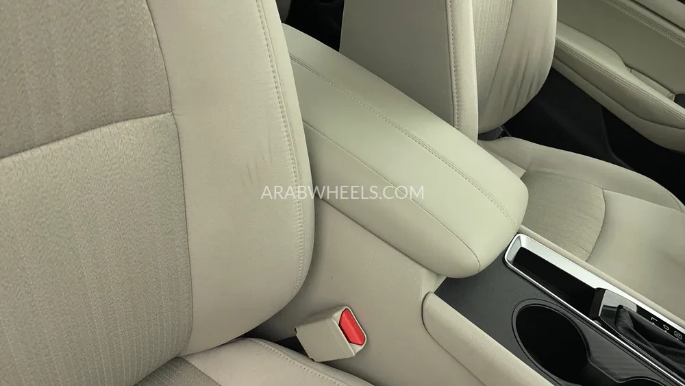 Nissan Altima 2020 for Sale in Dubai Image-34