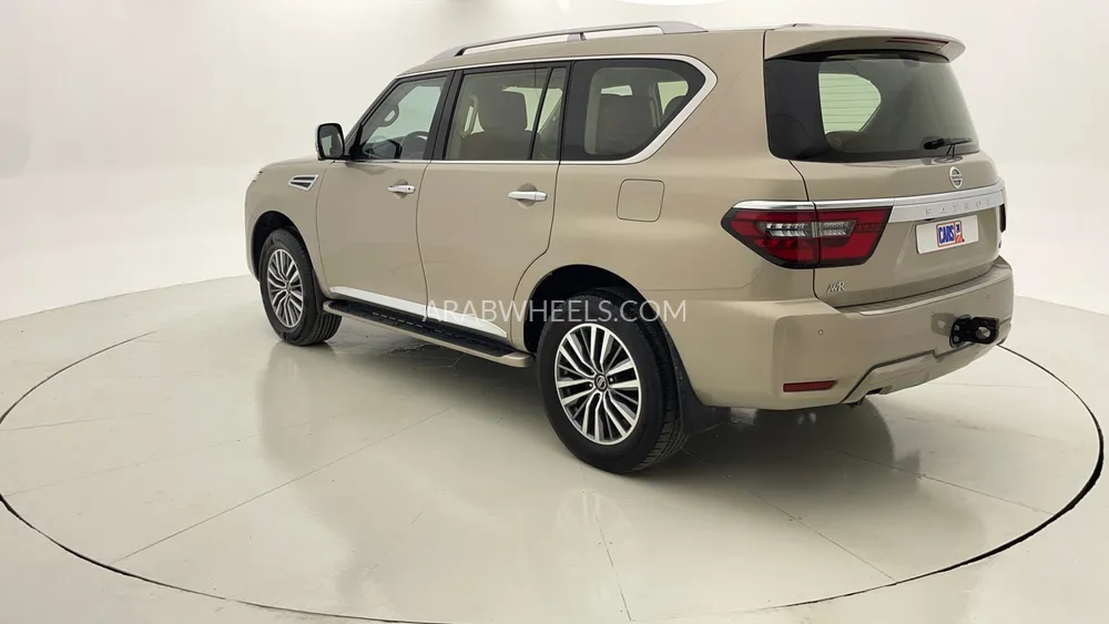 Nissan Patrol 2021 for Sale in Dubai Image-5