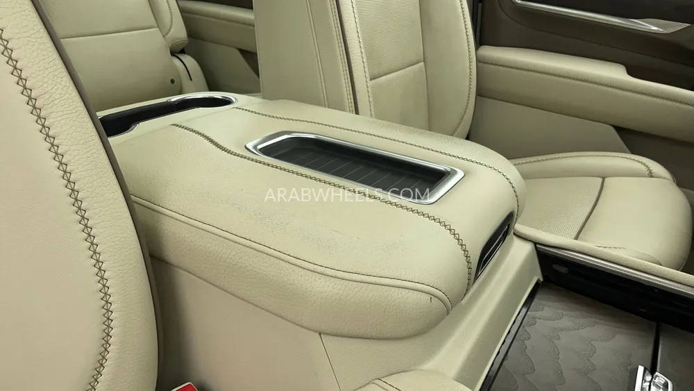 GMC Yukon 2022 for Sale in Dubai Image-45