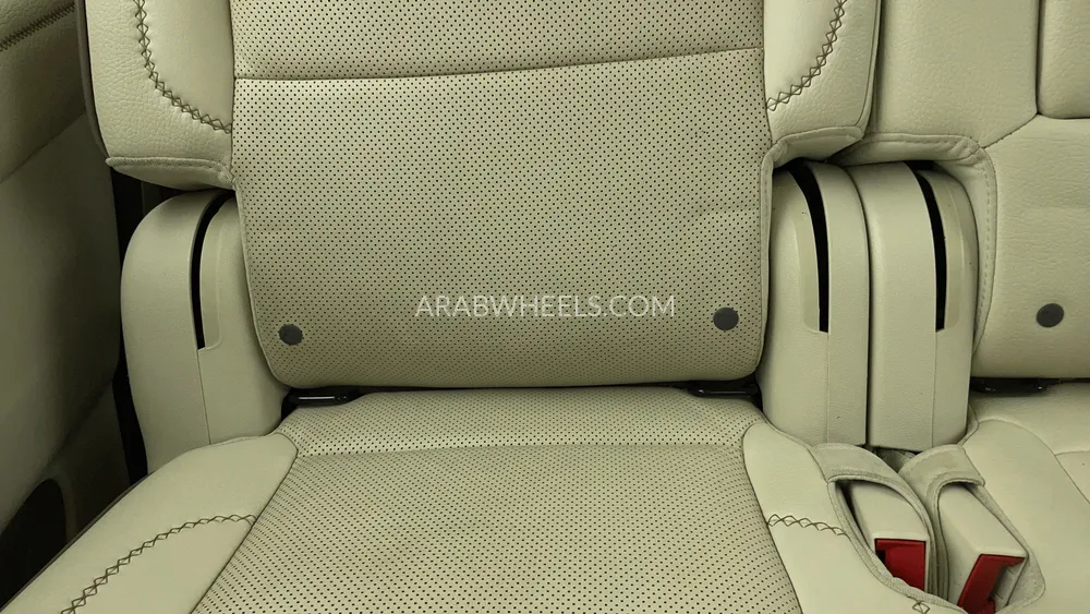 GMC Yukon 2022 for Sale in Dubai Image-47