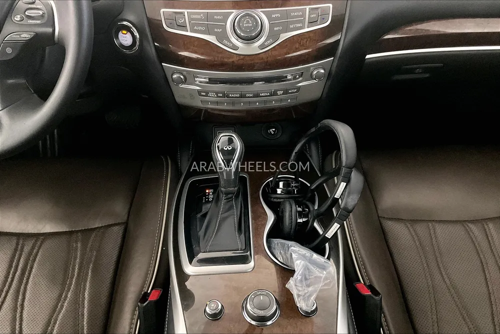 Infiniti QX60 2020 for Sale in Sharjah Image-18
