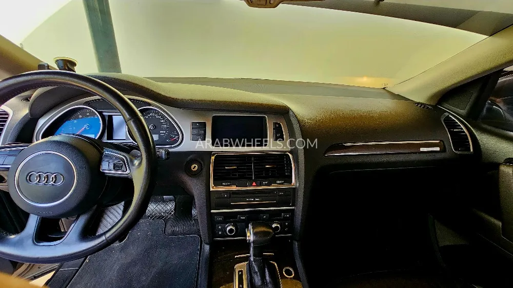 أودي Q7 2012 for Sale in أبو ظبي Image-11