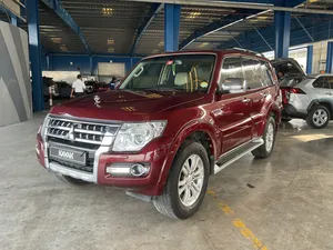 Mitsubishi Pajero 2.0L GLX (4WD) Full Option 2017 for Sale