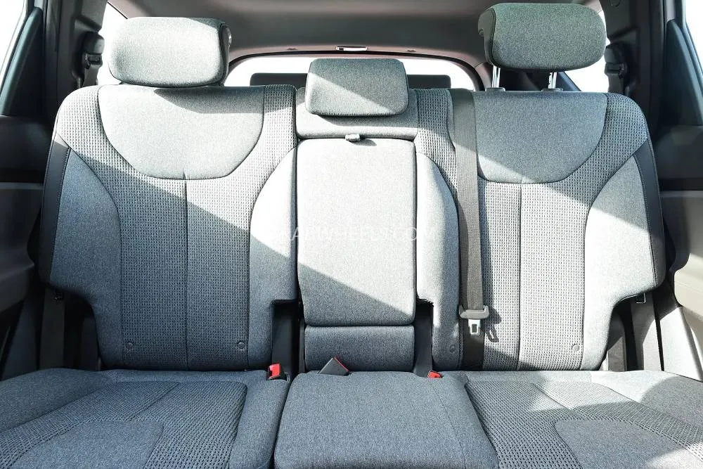 Hyundai Santa Fe 2020 for Sale in Sharjah Image-15