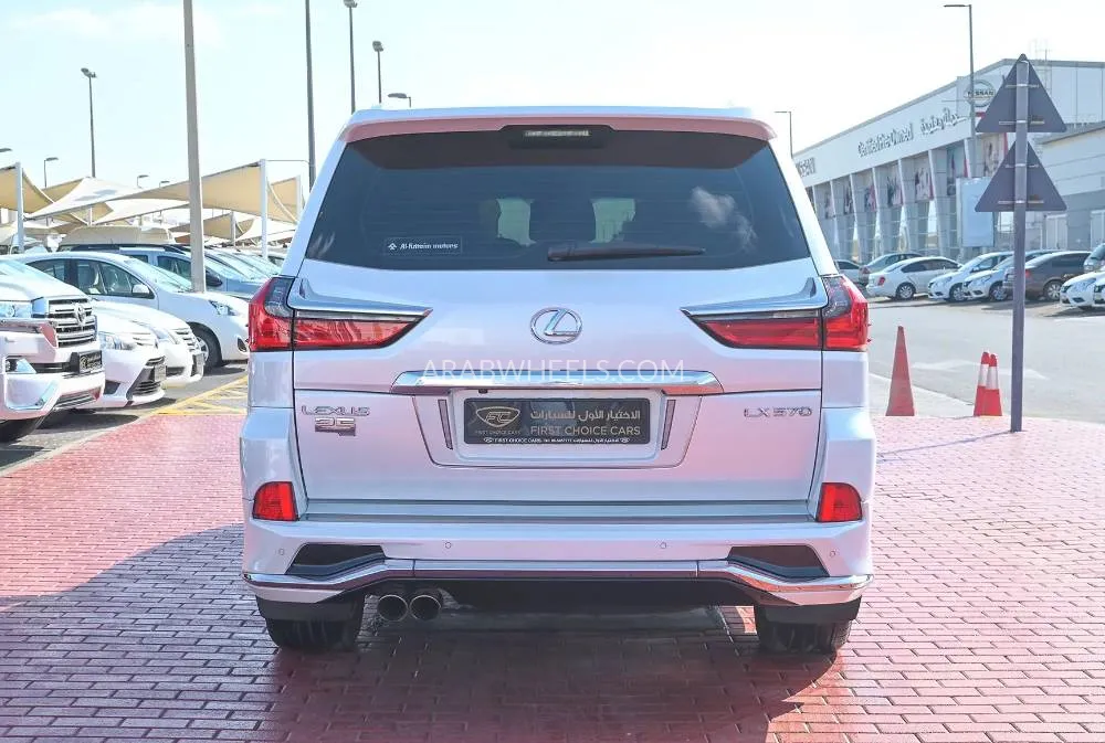 Lexus LX 2021 for Sale in Sharjah Image-18