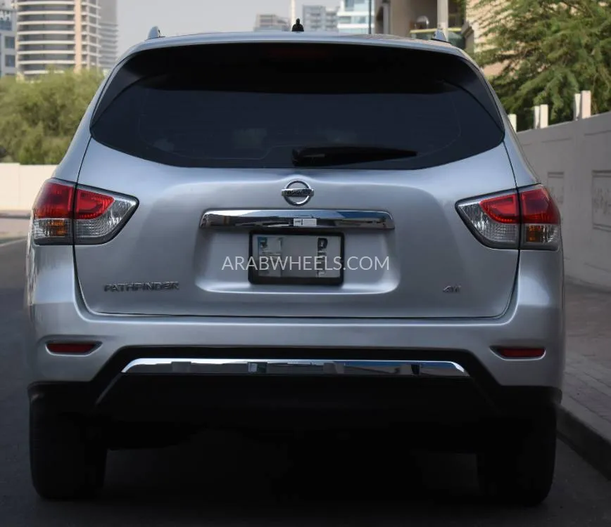 نيسان باثفايندر 2015 for Sale in دبي Image-4