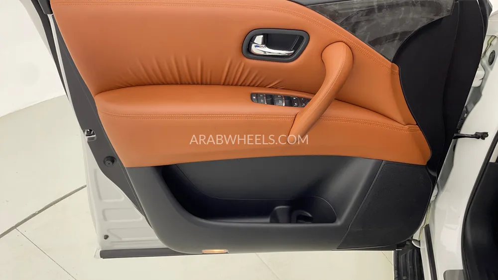 Nissan Patrol 2021 for Sale in Dubai Image-19