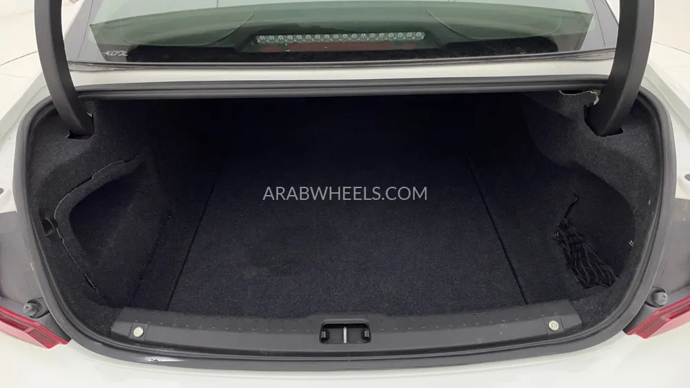 فولفو إس 90 2017 for Sale in دبي Image-30