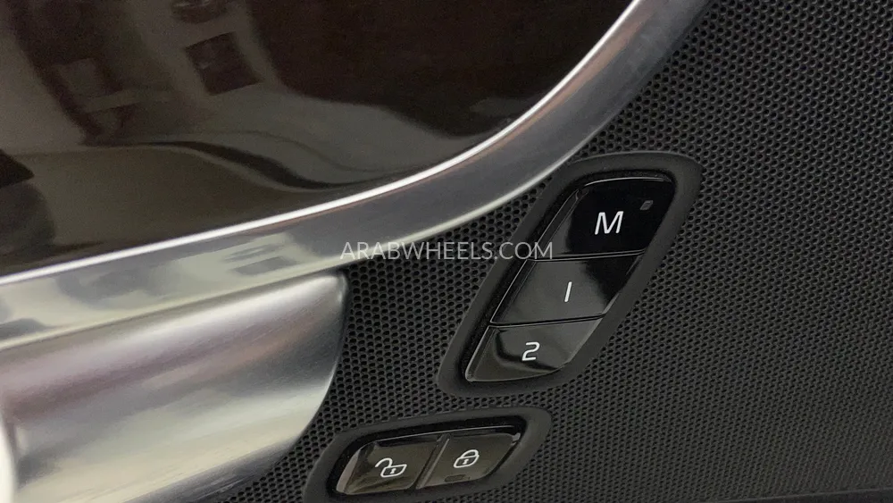 فولفو إس 90 2017 for Sale in دبي Image-45