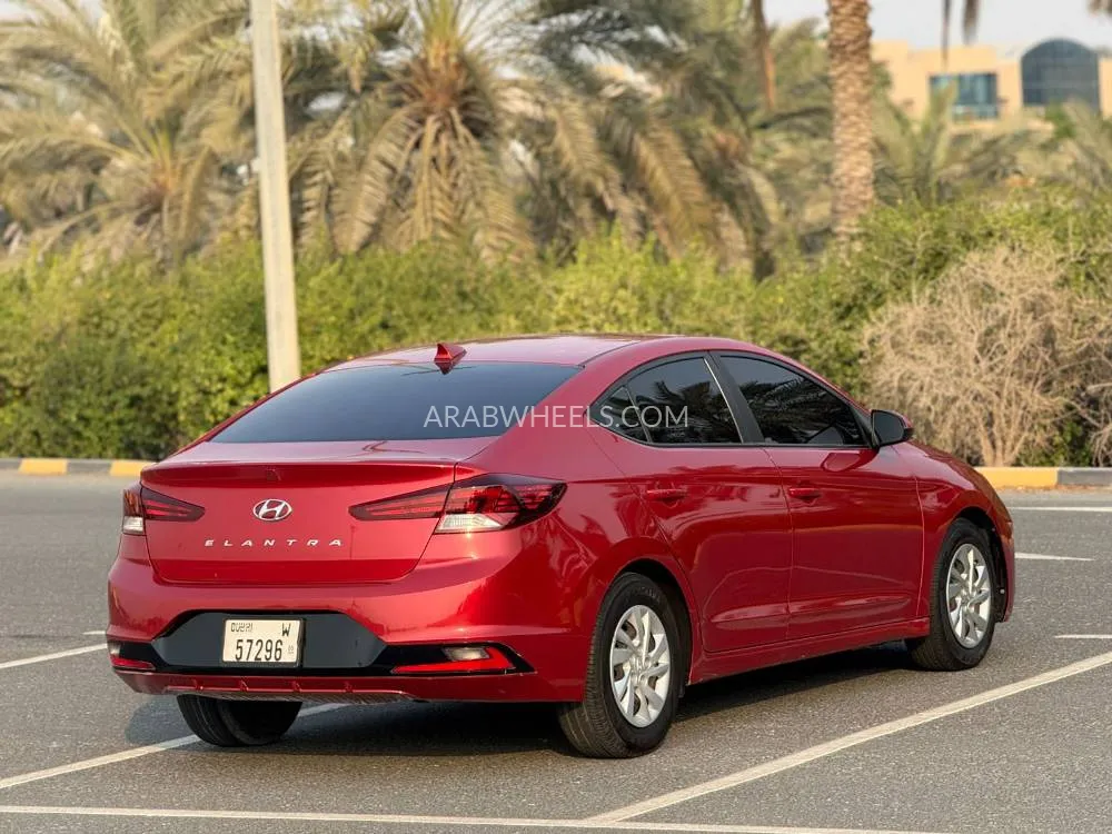 Hyundai Elantra 2020 for Sale in Dubai Image-17