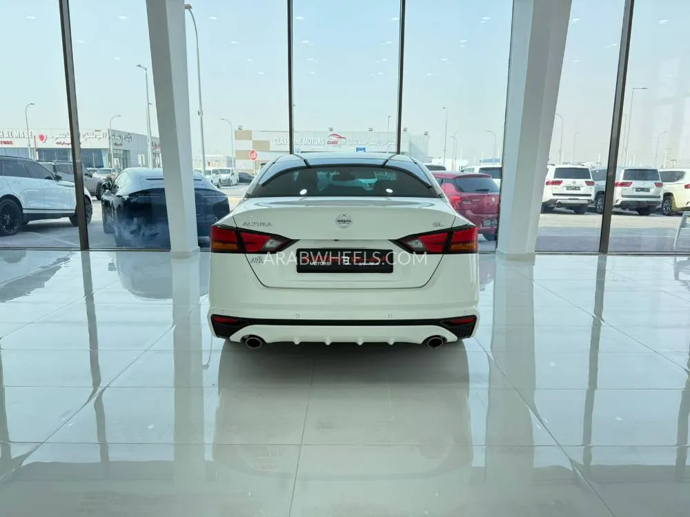 Nissan Altima 2020 for Sale in Abu Dhabi Image-10