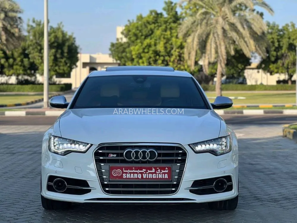 Audi RS 6 2015 for Sale in Sharjah Image-4