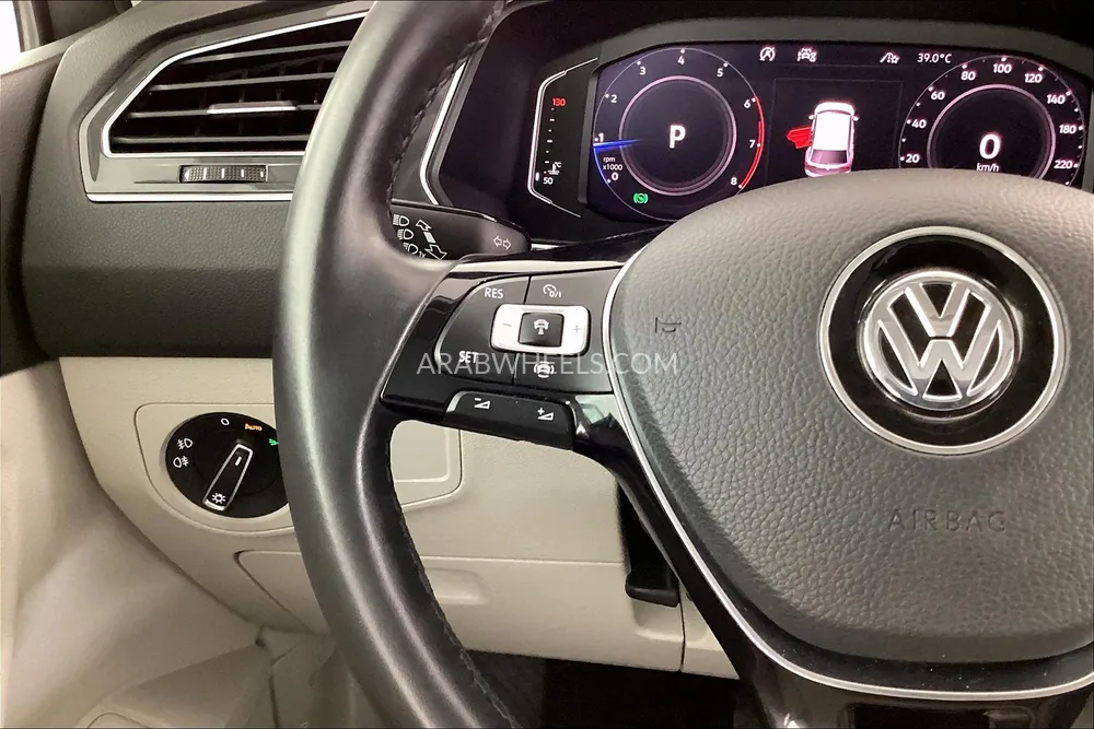 Volkswagen Tiguan 2020 for Sale in Sharjah Image-23